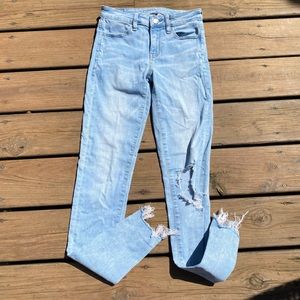 American eagle light wash jeans